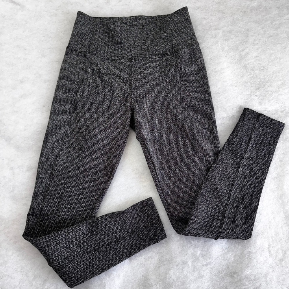 Athleta Delancey Herringbone Tight Black Gray White Leggings XS 487663-02 FA19